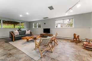 13 Glutting Pl, East Hanover Township, NJ 07936 - Photo 22