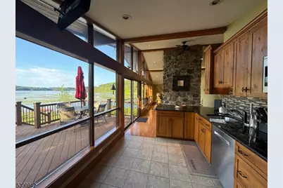 24 Spruce Point Trl, West Milford, NJ 07421 - Photo 4