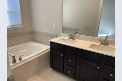 12 Clausen Ct, Mount Olive, NJ 07828 - Photo 6