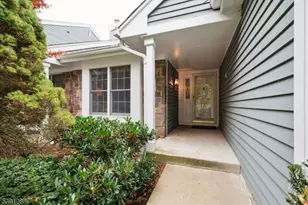 2 Berkley Ln, Bedminster Township, NJ 07921 - Photo 2