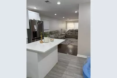 342.5 S 20th St, Newark, NJ 07103 - Photo 6