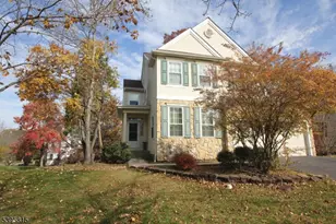 92 Harvard Cir, Montgomery Township, NJ 08540 - Photo 4