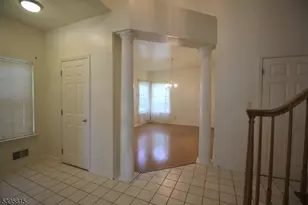 92 Harvard Cir, Montgomery Township, NJ 08540 - Photo 6