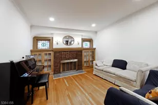 14 Laurel Ave, Clifton, NJ 07012 - Photo 8
