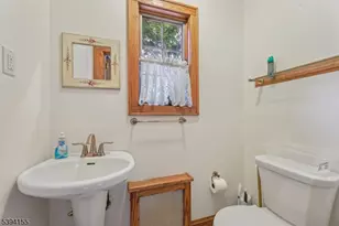 14 Laurel Ave, Clifton, NJ 07012 - Photo 20