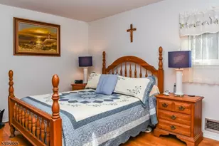 36 Deer Path Dr, Mount Olive, NJ 07836 - Photo 16