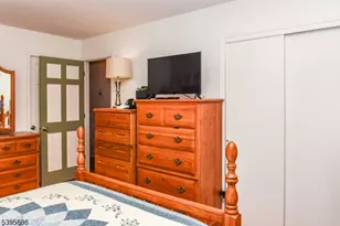 36 Deer Path Dr, Mount Olive, NJ 07836 - Photo 18