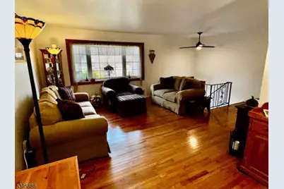 36 Deer Path Dr, Mount Olive, NJ 07836 - Photo 8