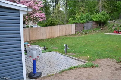 5 W Fairview Ave, Mine Hill, NJ 07803 - Photo 4