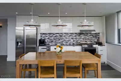 50 Dey St #627, Jersey City, NJ 07306 - Photo 2