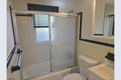 1815 Vauxhall Rd, Union Township, NJ 07083 - Photo 8