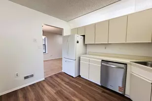 1 Lyon Ln, Franklin Township, NJ 08823 - Photo 8