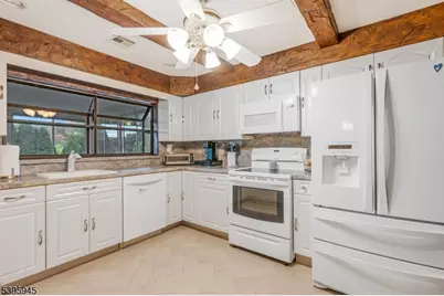 608 Raritan Ave, Middletown Twp., NJ 07716 - Photo 10