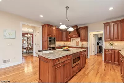 11 Madaline Dr, Edison, NJ 08820 - Photo 14