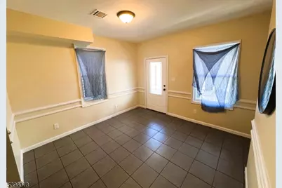 158 Catherine St #B, Elizabeth, NJ 07201 - Photo 2