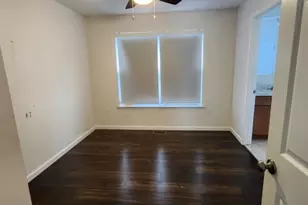 532 Great Beds Ct, Perth Amboy, NJ 08861 - Photo 8