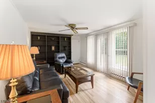 2286 Stocker Ln, Scotch Plains Township, NJ 07076 - Photo 6