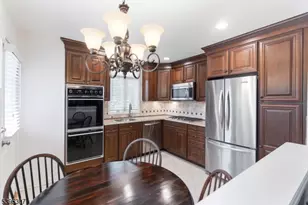 2286 Stocker Ln, Scotch Plains Township, NJ 07076 - Photo 10