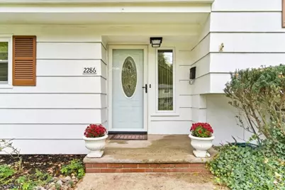 2286 Stocker Ln, Scotch Plains Township, NJ 07076 - Photo 4