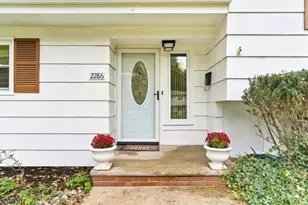 2286 Stocker Ln, Scotch Plains Township, NJ 07076 - Photo 4