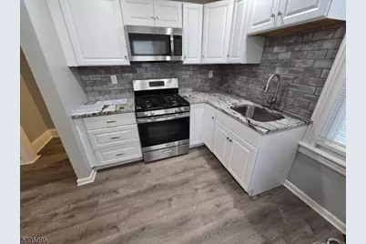 112 East St, Bound Brook, NJ 08805 - Photo 4