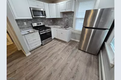 112 East St, Bound Brook, NJ 08805 - Photo 2