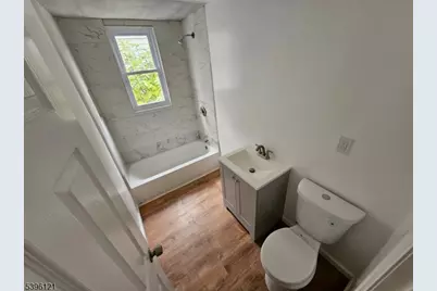 518 E 23rd St #2R, Paterson, NJ 07514 - Photo 2