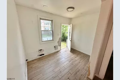 188 Paine Ave, Irvington, NJ 07111 - Photo 4
