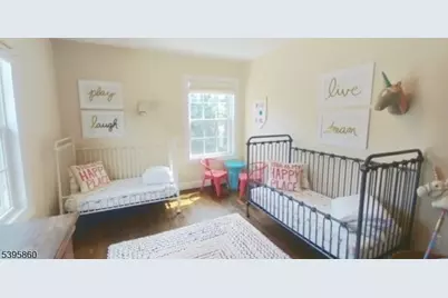 39 Gray St, Montclair, NJ 07042 - Photo 12