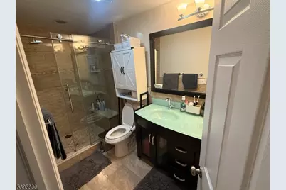 39 Gray St, Montclair, NJ 07042 - Photo 14