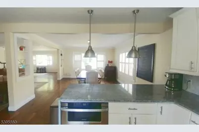 39 Gray St, Montclair, NJ 07042 - Photo 4