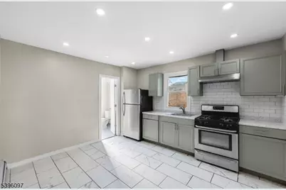 113 2nd St, Elizabeth, NJ 07206 - Photo 20