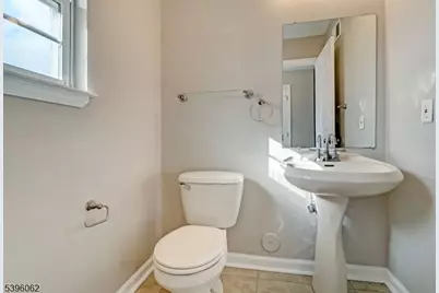 12 Edwin St, Carteret, NJ 07008 - Photo 4