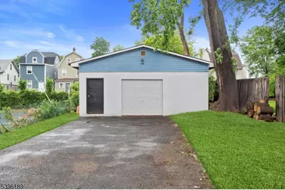 31 Cummings St, Irvington, NJ 07111 - Photo 32