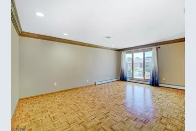 18 Jani Ct, Clifton, NJ 07013 - Photo 2