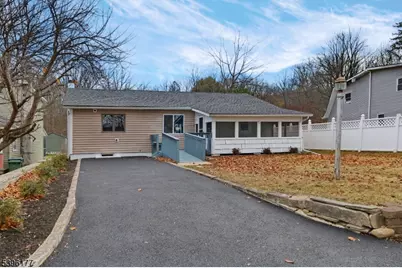 42 Smith St, Hope Township, NJ 07825 - Photo 1