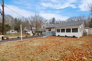 42 Smith St, Hope Township, NJ 07825 - Photo 2