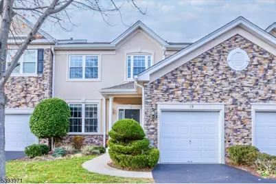 13 Fernwood Ct, Readington, NJ 08889 - Photo 1
