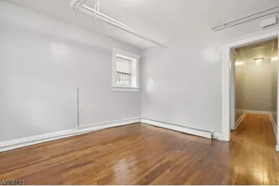 162 Fairview Ave, Jersey City, NJ 07304 - Photo 18