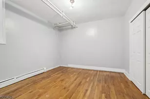 162 Fairview Ave, Jersey City, NJ 07304 - Photo 10