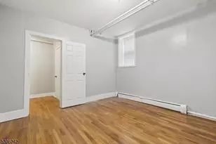 162 Fairview Ave, Jersey City, NJ 07304 - Photo 12