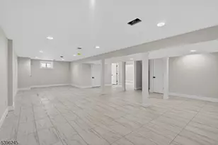 70 Anderson Dr, Clifton, NJ 07013 - Photo 34