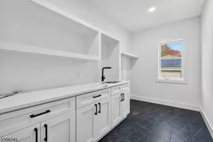 70 Anderson Dr, Clifton, NJ 07013 - Photo 24