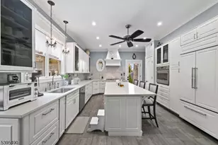 18 Stockton Pl, Nutley, NJ 07110 - Photo 6