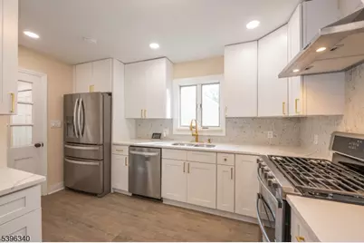 211 Conway Ct, South Orange, NJ 07079 - Photo 10