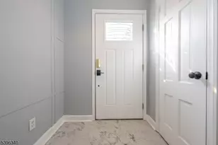 211 Conway Ct, South Orange, NJ 07079 - Photo 4