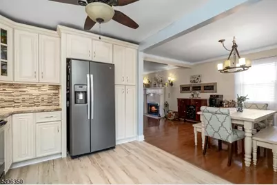 21 Sunrise Ave, Bloomingdale, NJ 07403 - Photo 16