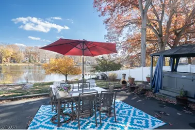 21 Sunrise Ave, Bloomingdale, NJ 07403 - Photo 46