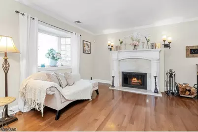 21 Sunrise Ave, Bloomingdale, NJ 07403 - Photo 6