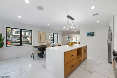 4 Roosevelt Ave, Totowa, NJ 07512 - Photo 12